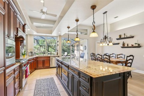 Casa en venta en Tampa, Florida, 6 dormitorios, 410.72 m2 № 1884903 - foto 12