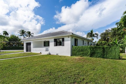 Casa en venta en El Portal, Florida, 2 dormitorios, 119.66 m2 № 1946229 - foto 2