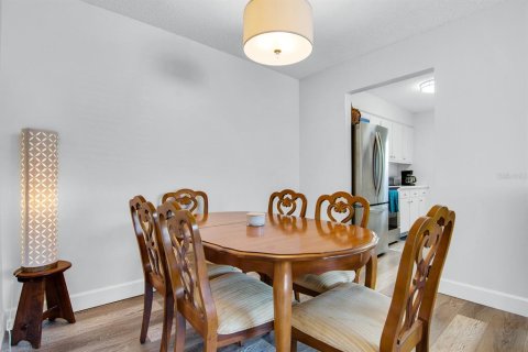 Condominio en venta en Clearwater, Florida, 2 dormitorios, 84.82 m2 № 1732384 - foto 4
