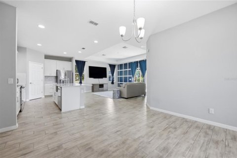 Villa ou maison à vendre à Kissimmee, Floride: 4 chambres, 213.77 m2 № 2147840 - photo 25