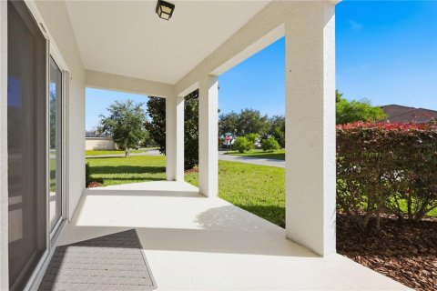 Villa ou maison à vendre à Kissimmee, Floride: 4 chambres, 213.77 m2 № 2147840 - photo 6