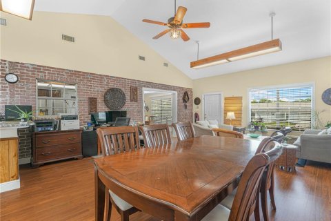 House in Polk City, Florida 6 bedrooms, 350.61 sq.m. № 2105089 - photo 22