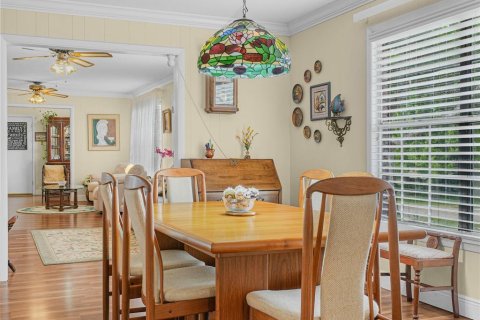 House in Polk City, Florida 6 bedrooms, 350.61 sq.m. № 2105089 - photo 11