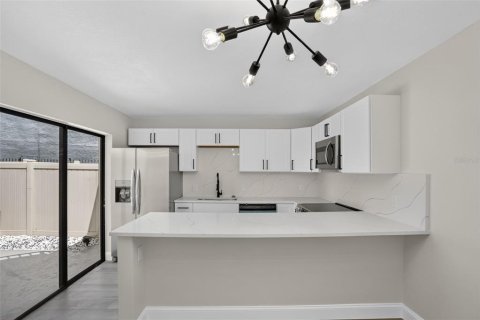 Townhouse in Orlando, Florida 2 bedrooms, 118.17 sq.m. № 2222816 - photo 8