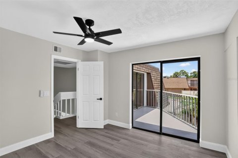 Townhouse in Orlando, Florida 2 bedrooms, 118.17 sq.m. № 2222816 - photo 15