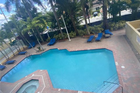 Copropriété à louer à Miami, Floride: 1 chambre, 57.88 m2 № 2066526 - photo 4