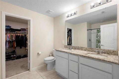 House in Kissimmee, Florida 4 bedrooms, 205.04 sq.m. № 1675735 - photo 20