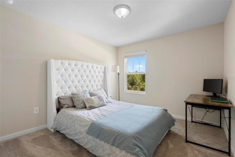 House in Kissimmee, Florida 4 bedrooms, 205.04 sq.m. № 1675735 - photo 23