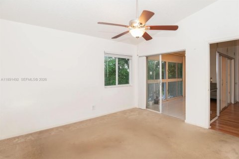 Condo in Boynton Beach, Florida, 2 bedrooms  № 2053076 - photo 15