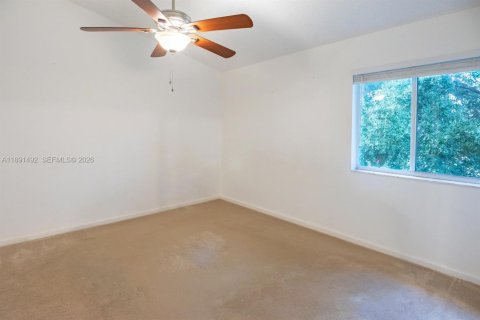Condo in Boynton Beach, Florida, 2 bedrooms  № 2053076 - photo 14