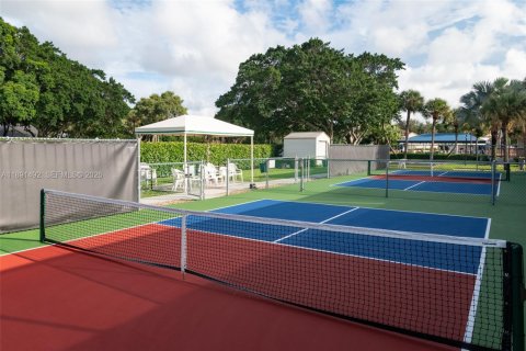 Condo in Boynton Beach, Florida, 2 bedrooms  № 2053076 - photo 27