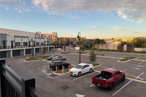 Immobilier commercial à louer à Oviedo, Floride: 307.04 m2 № 2098565 - photo 9