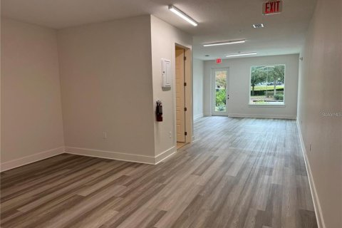 Immobilier commercial à louer à Oviedo, Floride: 307.04 m2 № 2098565 - photo 4