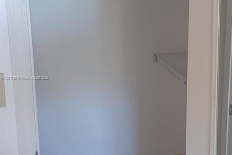 Condo in Davie, Florida, 1 bedroom  № 1833815 - photo 8