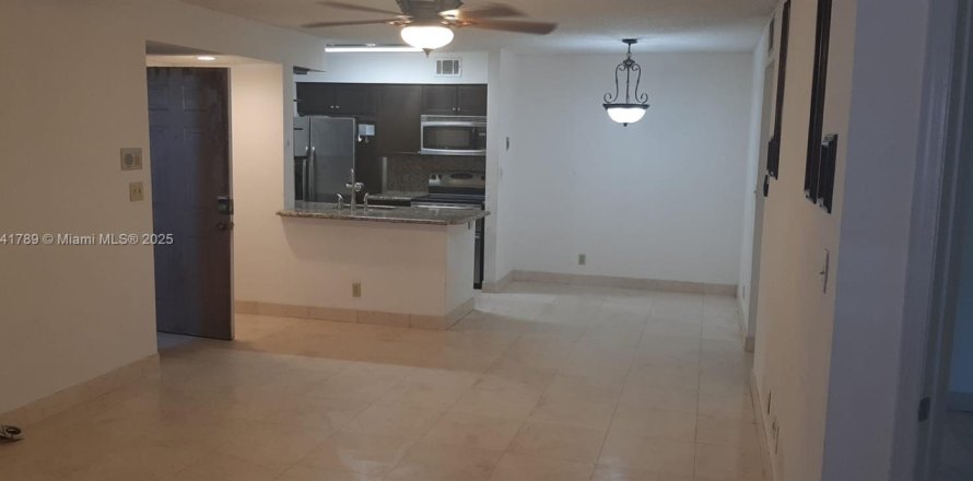 Condo in Davie, Florida, 1 bedroom № 1833815