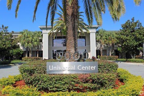Propiedad comercial en alquiler en Orlando, Florida, 129.32 m2 № 1649463 - foto 1