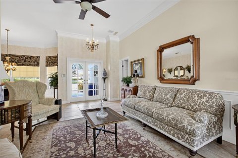 House in Fort Myers, Florida 3 bedrooms, 207.64 sq.m. № 1808655 - photo 8