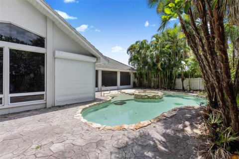 House in Fort Myers, Florida 3 bedrooms, 207.64 sq.m. № 1808655 - photo 28