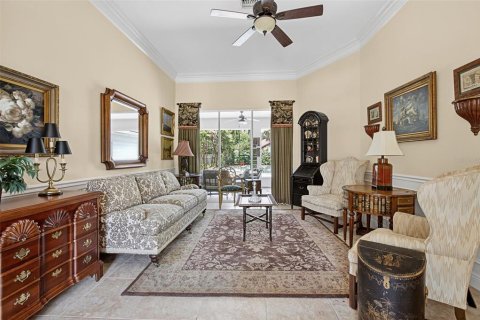 House in Fort Myers, Florida 3 bedrooms, 207.64 sq.m. № 1808655 - photo 9