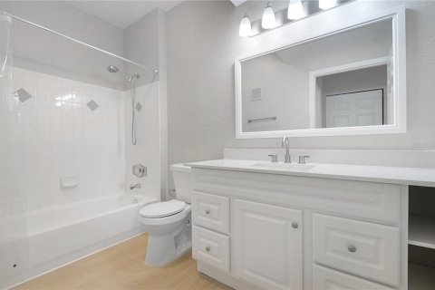 Condo in Altamonte Springs, Florida, 3 bedrooms  № 1815641 - photo 16