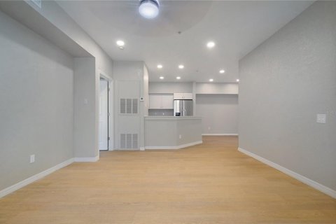 Condo in Altamonte Springs, Florida, 3 bedrooms  № 1815641 - photo 7