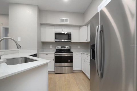 Condo in Altamonte Springs, Florida, 3 bedrooms  № 1815641 - photo 3