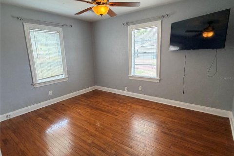 Villa ou maison à louer à Tampa, Floride: 3 chambres, 133.97 m2 № 2151247 - photo 16