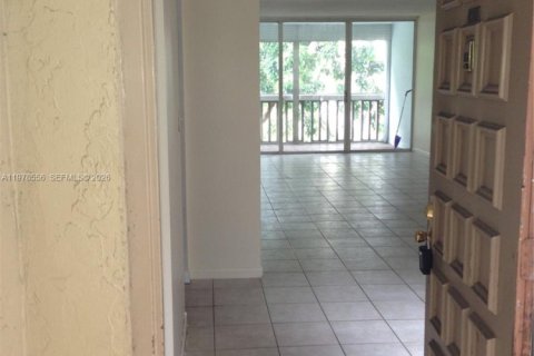 Condo à Lauderhill, Floride, 2 chambres  № 2070100