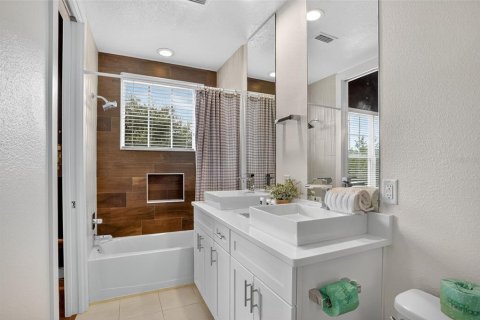 Adosado en venta en Kissimmee, Florida, 4 dormitorios, 169.36 m2 № 1901927 - foto 22