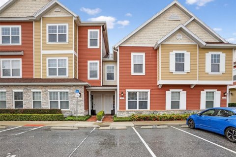 Adosado en venta en Kissimmee, Florida, 4 dormitorios, 169.36 m2 № 1901927 - foto 1
