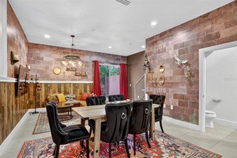Adosado en venta en Kissimmee, Florida, 4 dormitorios, 169.36 m2 № 1901927 - foto 9