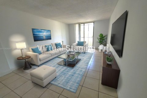 Condo in North Miami Beach, Florida, 1 bedroom  № 2009296