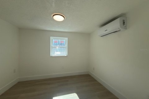 Снять в аренду квартиру в Тампа, Флорида 5 комнат, 28.24м2, № 2151510 - фото 12
