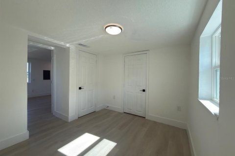 Снять в аренду квартиру в Тампа, Флорида 5 комнат, 28.24м2, № 2151510 - фото 7