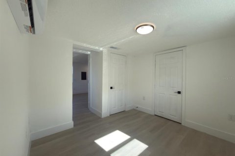 Снять в аренду квартиру в Тампа, Флорида 5 комнат, 28.24м2, № 2151510 - фото 11