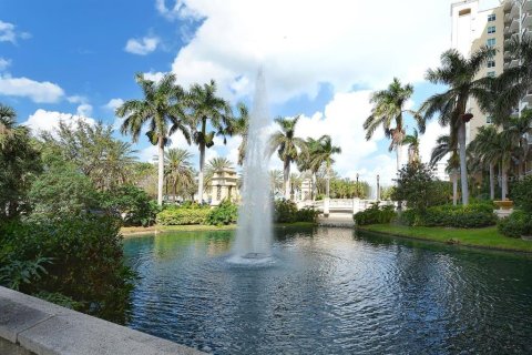 Condo in Sarasota, Florida, 1 bedroom  № 2202688 - photo 3