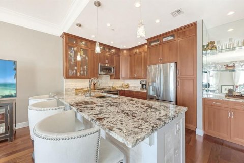 Condo in Sarasota, Florida, 1 bedroom  № 2202688 - photo 8