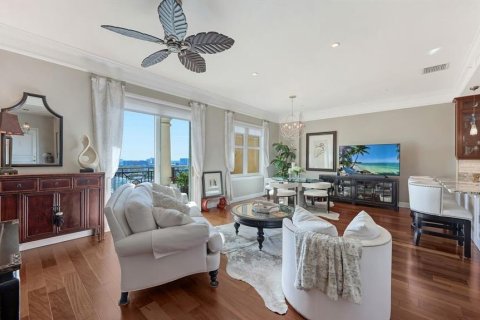 Condo in Sarasota, Florida, 1 bedroom  № 2202688 - photo 6