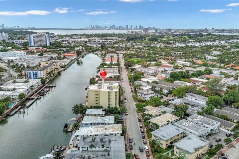 Copropriété à vendre à Miami Beach, Floride: 2 chambres, 106.93 m2 № 1979776 - photo 28
