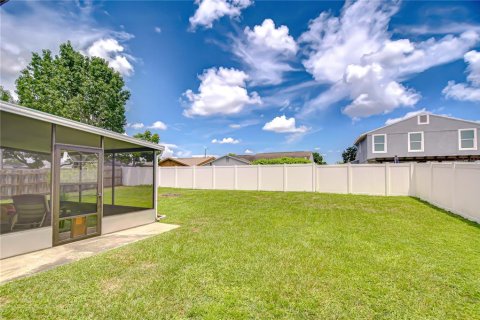 House in Tampa, Florida 4 bedrooms, 157.93 sq.m. № 1870424 - photo 30