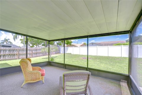 House in Tampa, Florida 4 bedrooms, 157.93 sq.m. № 1870424 - photo 28