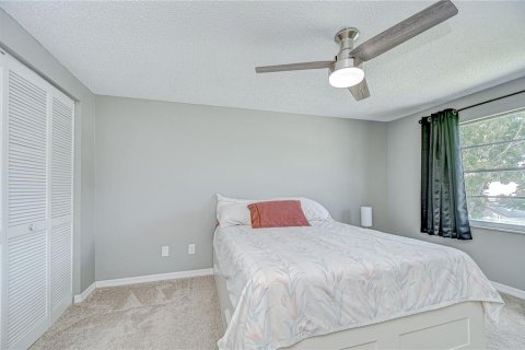House in Tampa, Florida 4 bedrooms, 157.93 sq.m. № 1870424 - photo 24