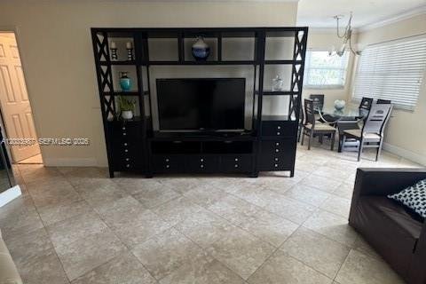 Apartment in Hallandale Beach, Florida 2 bedrooms, 92.9 sq.m. № 2252960 - photo 2
