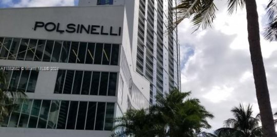 Кондоминиум с 1 спальней в Майами, Флорида № 1984769