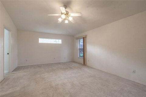 House in New Smyrna Beach, Florida 3 bedrooms, 222.32 sq.m. № 1567581 - photo 14