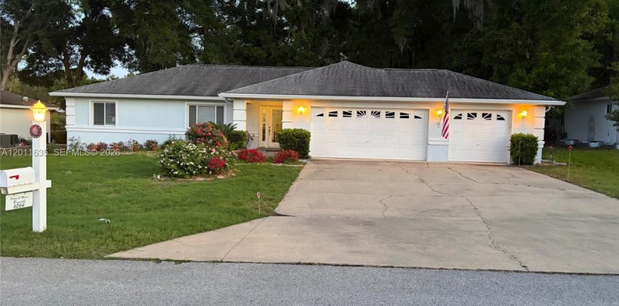Villa ou maison à Ocala, Floride 3 chambres № 2074895