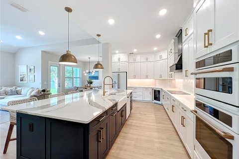 Villa ou maison à vendre à Orlando, Floride: 4 chambres, 309.64 m2 № 1884054 - photo 9