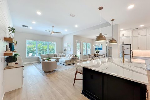 Villa ou maison à vendre à Orlando, Floride: 4 chambres, 309.64 m2 № 1884054 - photo 12