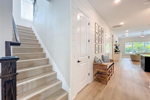 Villa ou maison à vendre à Orlando, Floride: 4 chambres, 309.64 m2 № 1884054 - photo 24