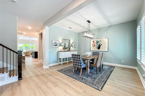 Villa ou maison à vendre à Orlando, Floride: 4 chambres, 309.64 m2 № 1884054 - photo 3